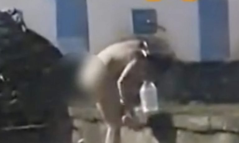 Homem é flagrado nu tomando banho na Fonte do Carioca em Laguna