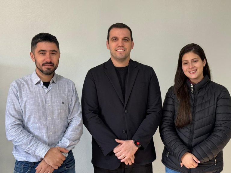 Arthur Michels assume como vereador temporário em Capivari de Baixo