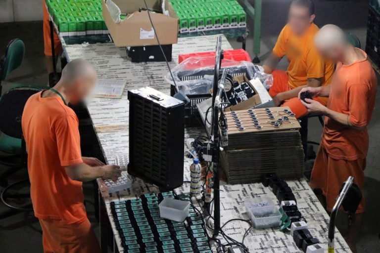 Santa Catarina é referência em oferta de trabalho no sistema prisional