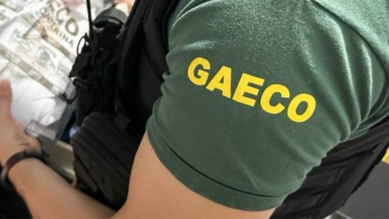 Médico é preso no Oeste de SC por gravar pacientes nuas e armazenar pornografia infantil