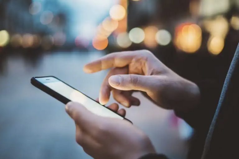 Jovem é assaltada em Tubarão ao sair do trabalho