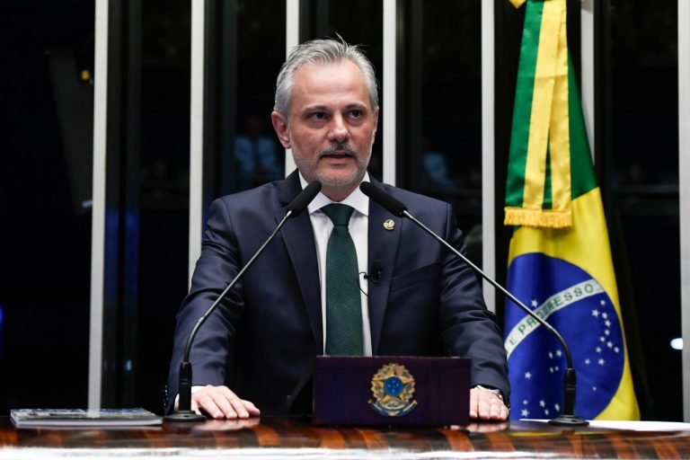 Sul catarinense volta a ter senador após 21 anos