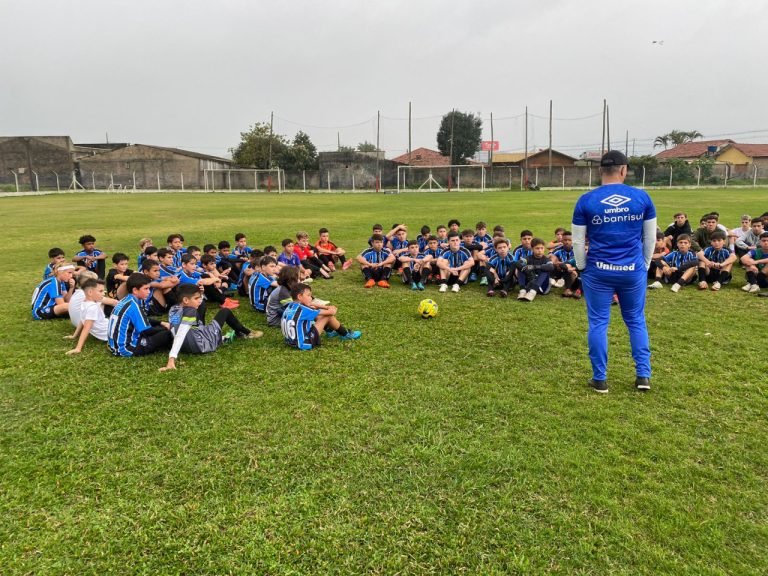 25 jovens da região são aprovados em avaliação do Grêmio em Tubarão e Pescaria Brava
