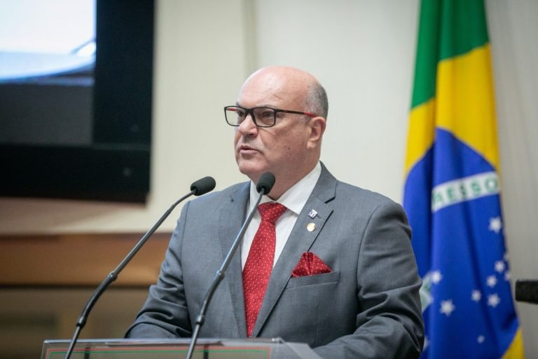 Pelo Estado: Construção civil é o setor que mais emprega em SC