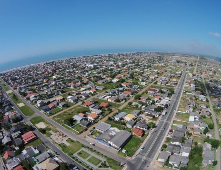 Balneário Gaivota libera novos saques de FGTS para vítimas das enchentes