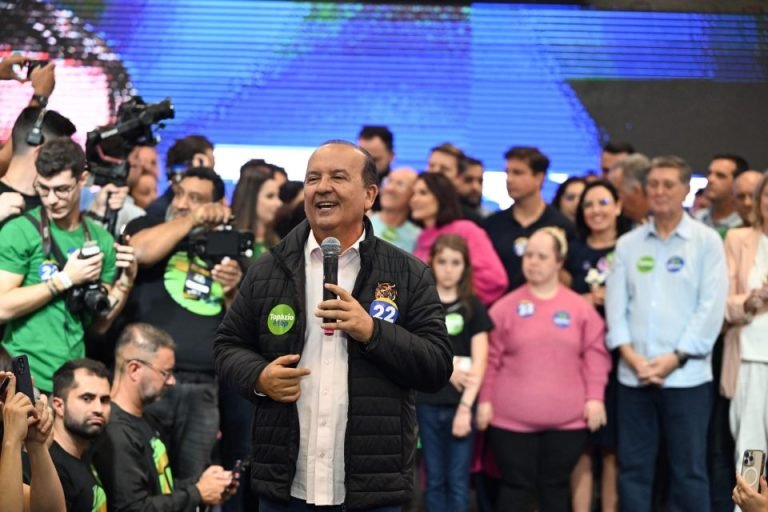 Pelo Estado: Programa ou presente?