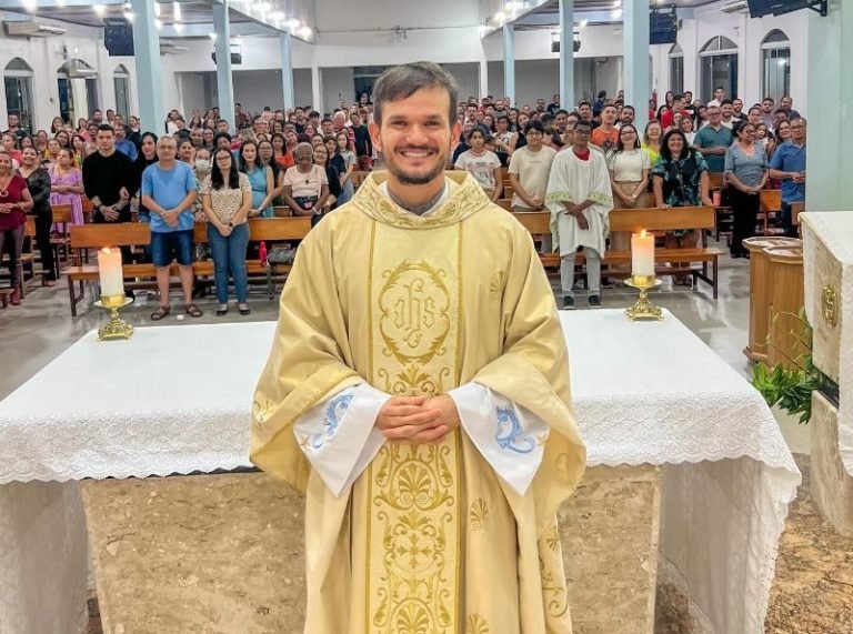 Padre Patrick participa de Semana de Oração em Tubarão