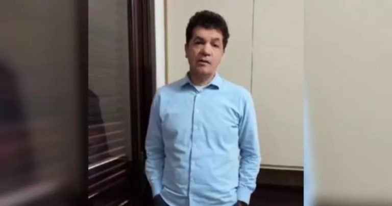 Prefeito de Criciúma segue preso após julgamento ser suspenso