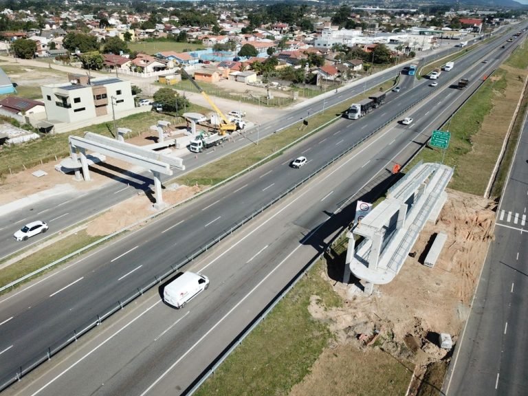 Içamento de vigas interdita BR-101 em Imbituba nesta semana