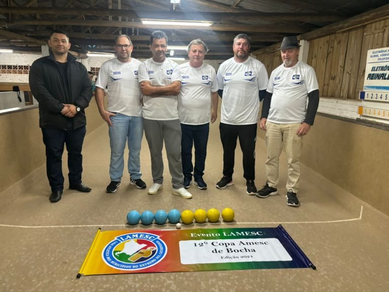Copa AMESC de Bocha começa com vitória da equipe Meleiro II
