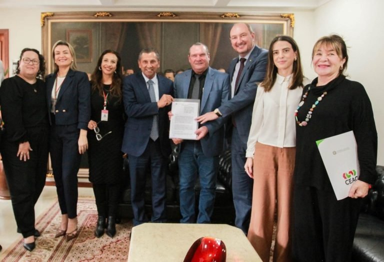 Câmara de Vereadores de Tubarão adere ao programa de estágio para jovens em vulnerabilidade social