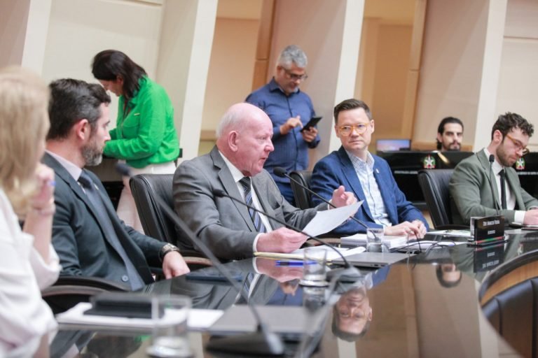 Pelo Estado: Um passo para SC, um grande passo para a reeleição