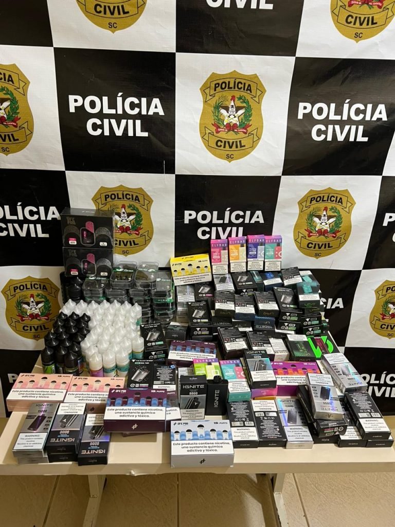 Operação Smoke Machine prende 17 pessoas por venda de cigarros eletrônicos