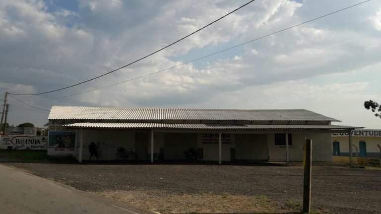 Esporte Clube Juventude, em Pescaria Brava, denuncia vandalismo em sua sede