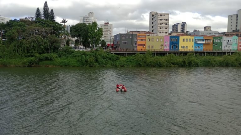 Buscas por homem desaparecido no Rio Tubarão são retomadas nesta segunda-feira