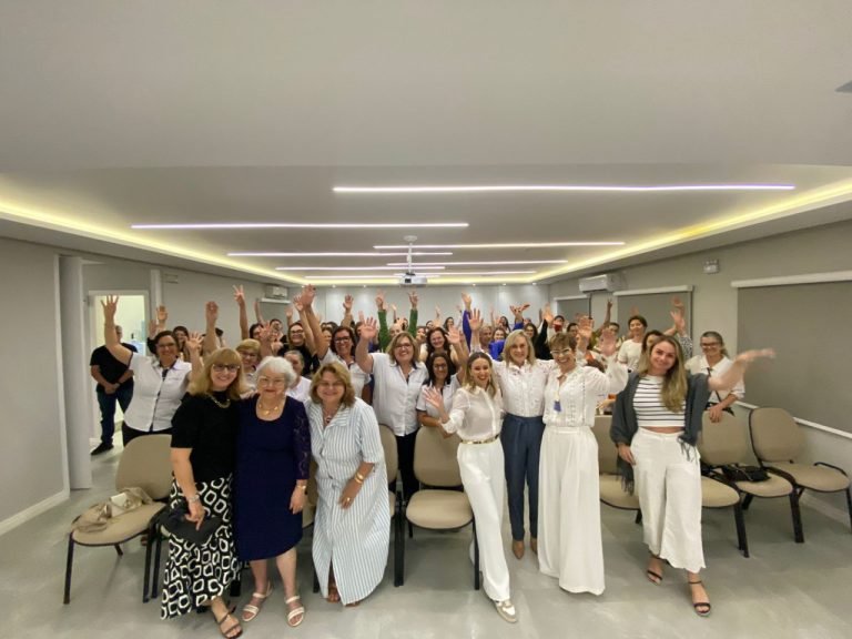 CDL de Araranguá encerra projeto Mulheres que Brilham com sucesso