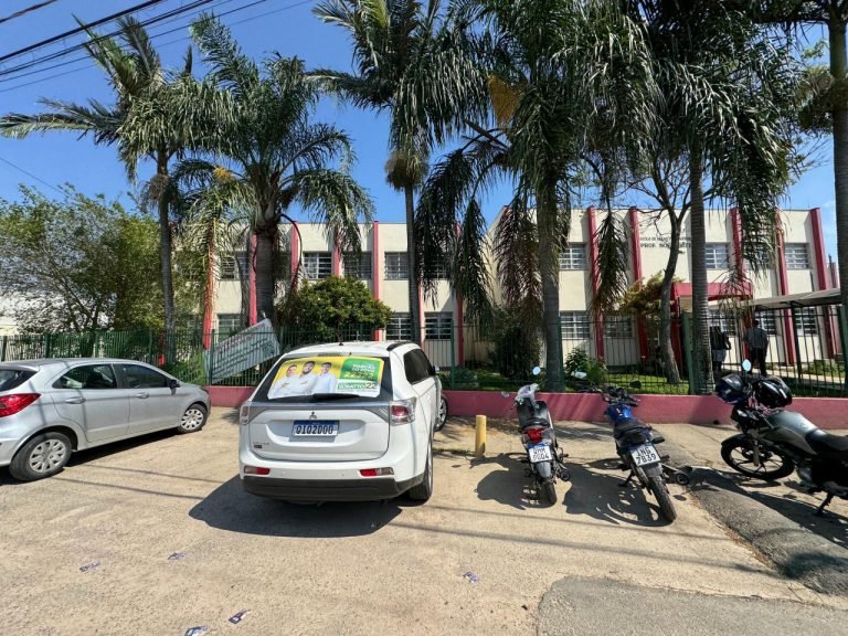 Baixa movimentação de eleitores nos colégios Noé Abati e Dehon