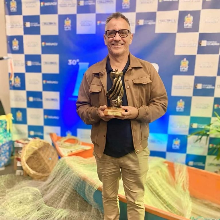 Grupo Folclórico Gaivo Açor recebe Troféu Açorianidade em Biguaçu