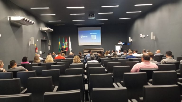 Evento da Weber Cidades Inteligentes reúne corretores em Tubarão-SC para apresentar novos empreendimentos