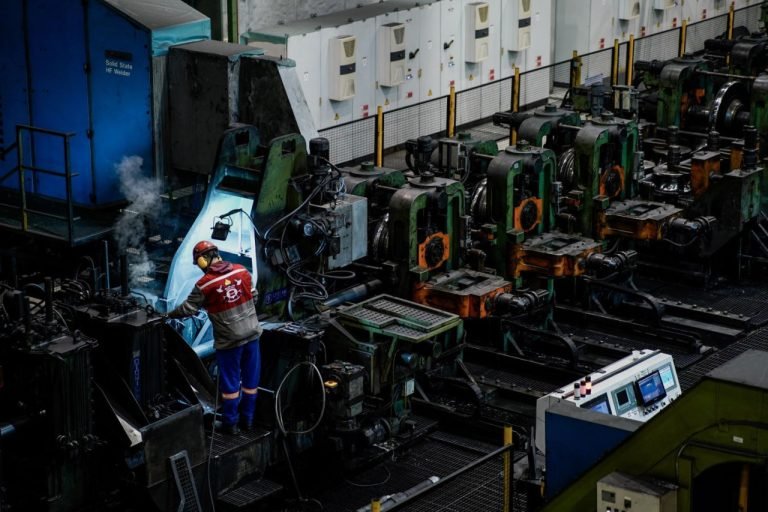 Santa Catarina cria 40% mais empregos que média nacional em outubro