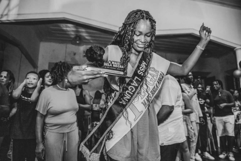 Estefânia dos Santos é A Mais Bela Negra de Laguna e disputará o Miss SC