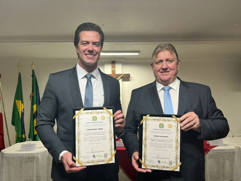 Prefeito, vice e vereadores de Braço do Norte são diplomados