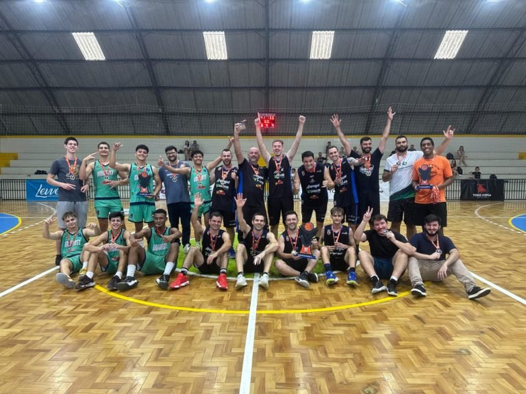Araranguá Basquetebol conquista título inédito na Liga Sul Catarinense de Basquete
