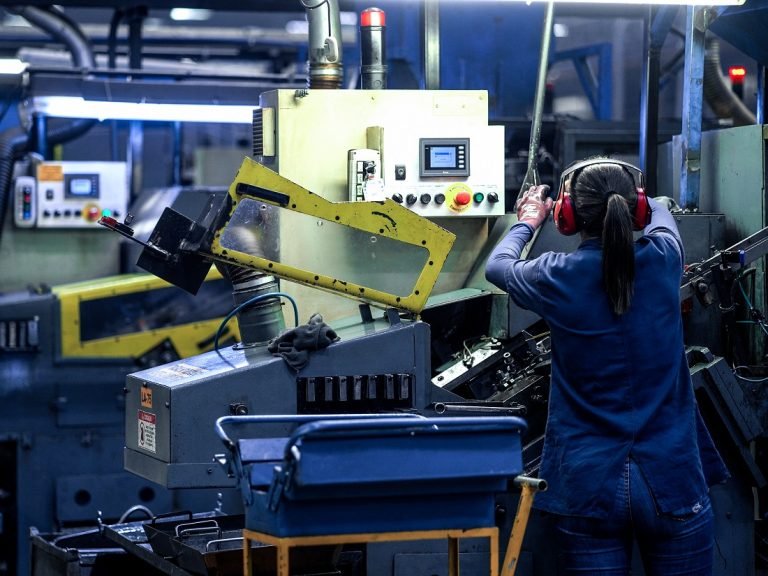 Produção industrial de SC cresce 12,2% em outubro