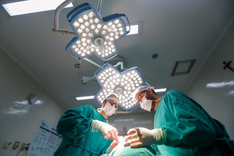 Santa Catarina bate recorde de 16 mil cirurgias eletivas em outubro