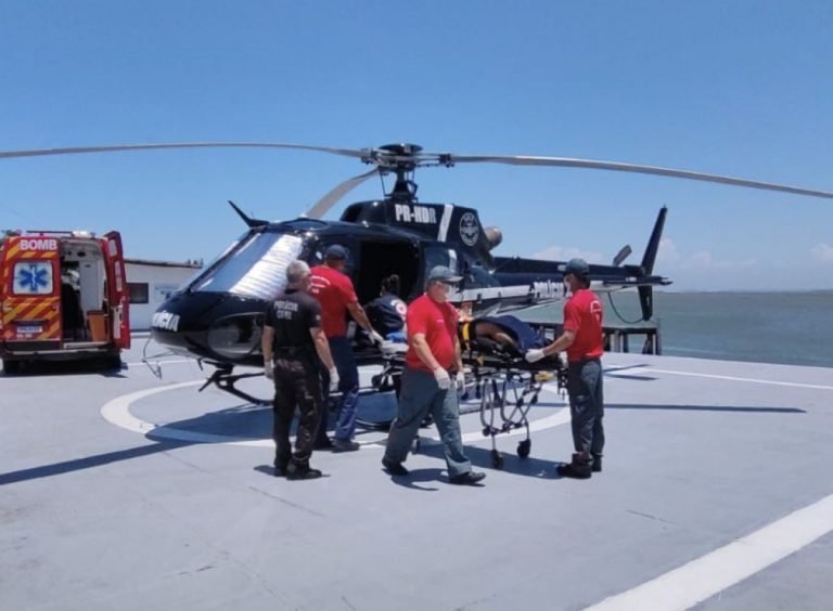Homem infarta em Laguna e é transferido de helicóptero para Tubarão