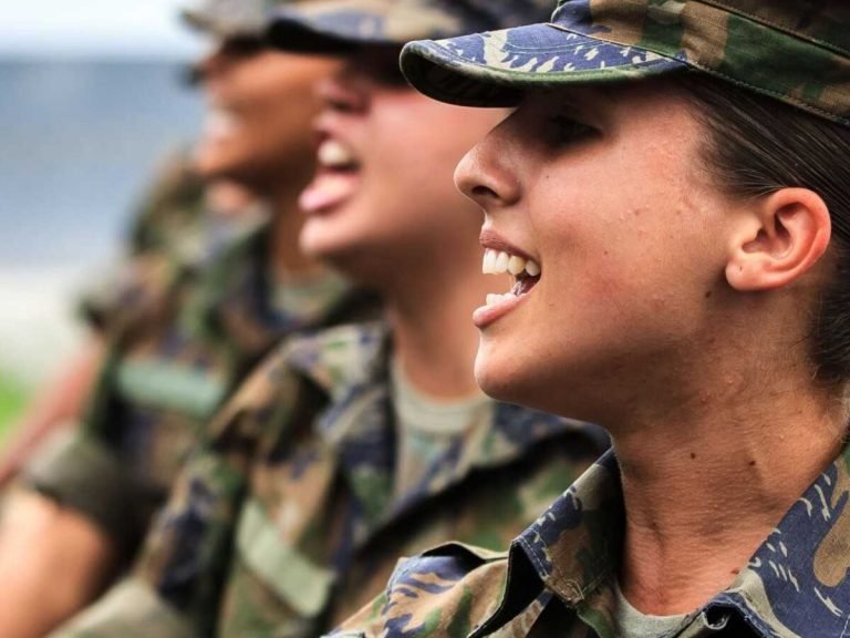 Alistamento militar feminino em SC atrai 274 inscrições em 10 dias