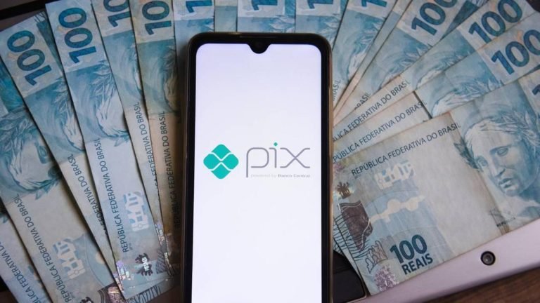Pix registra maior queda de transações desde 2020