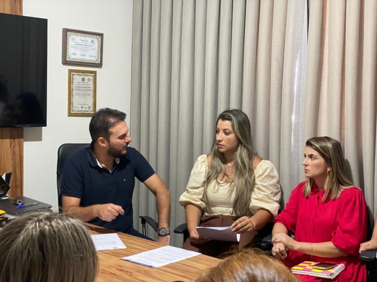 Pescaria Brava proíbe uso de celulares nas salas de aula