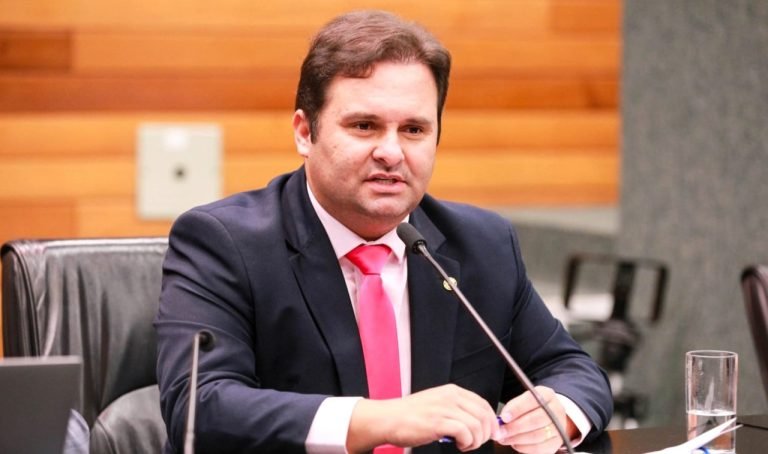 Deputado Sérgio Guimarães destina R$ 1,3 milhão em emendas para obras na cidade de Tubarão