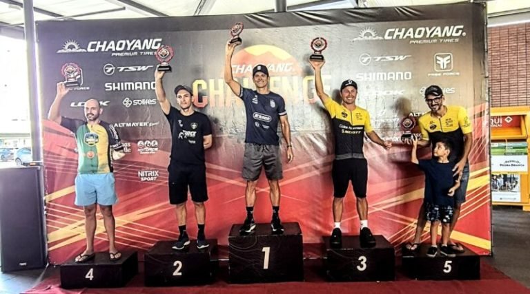 Ciclista de Tubarão vence etapa da Copa Challenge MTB em Palhoça