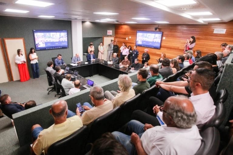 Cotas para pesca da tainha geram impasse entre pescadores e governo