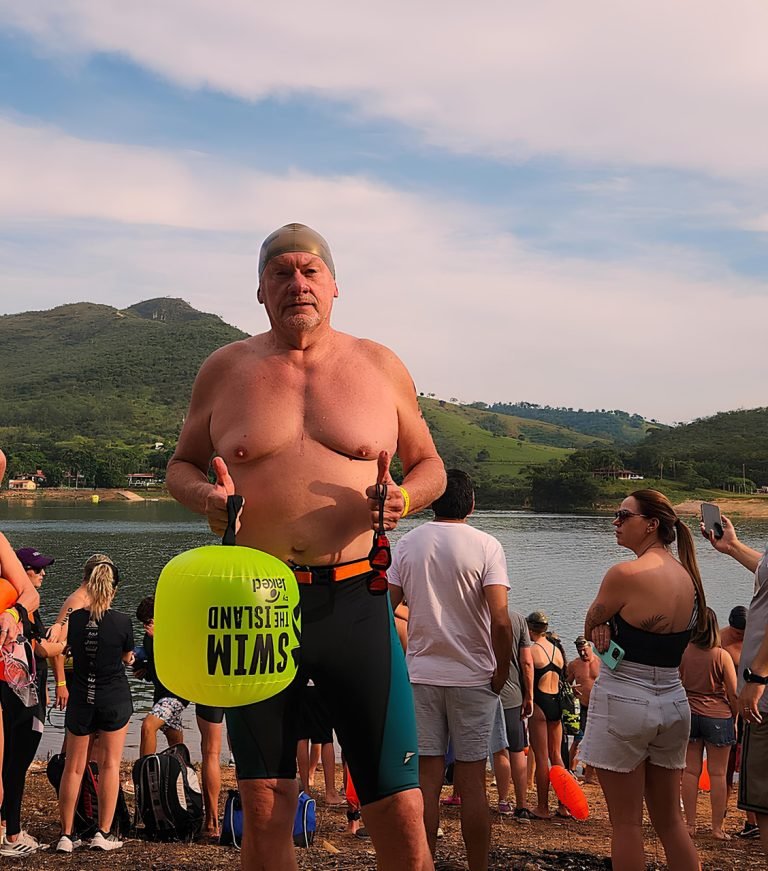 Aos 70 anos, nadador supera cirurgia cardíaca e encara maratonas aquáticas