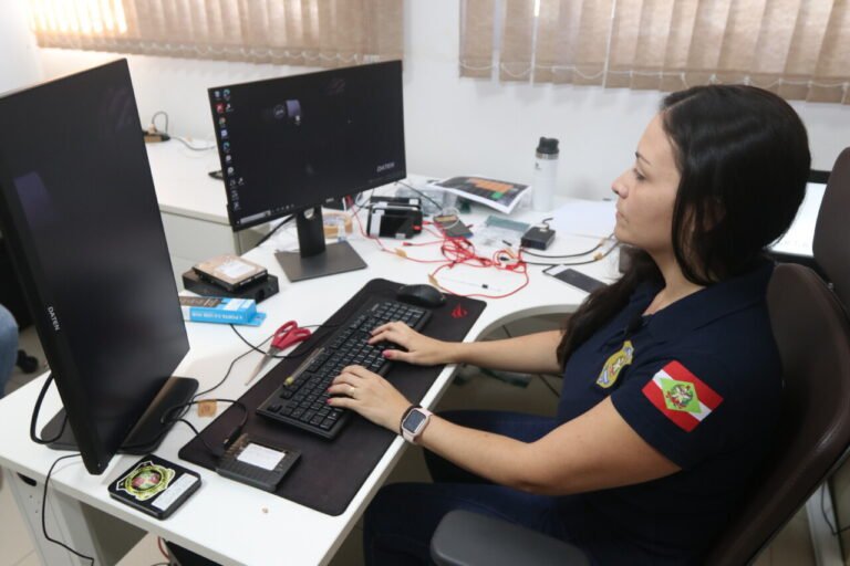 Perícia digital da Polícia Científica ajuda a desvendar crimes virtuais