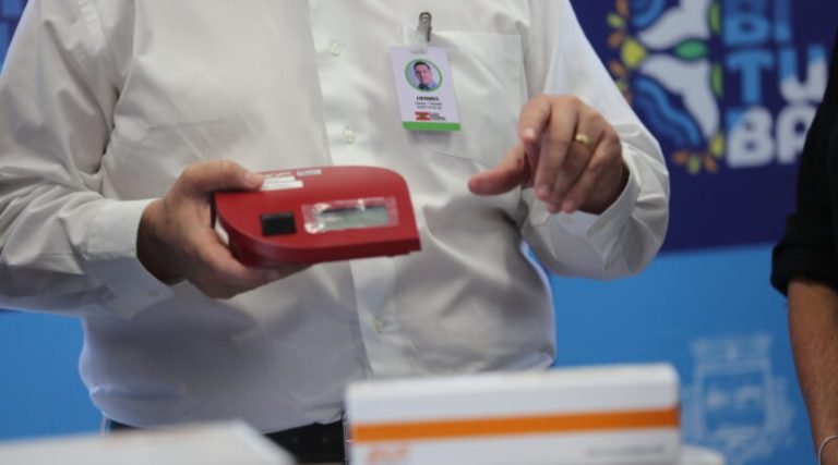 Imbituba recebe novos equipamentos para diagnóstico da dengue