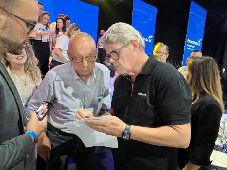 Pelo Estado – Vaias no Planalto: o recado direto da base