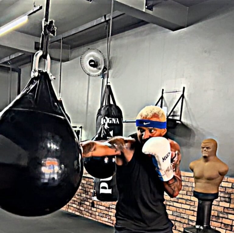 Boxeador de Tubarão disputa Brasileiro e pede apoio da comunidade