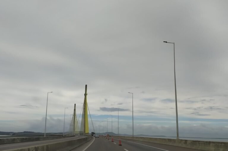 Previsão do tempo em SC: calor e chuva marcam a semana