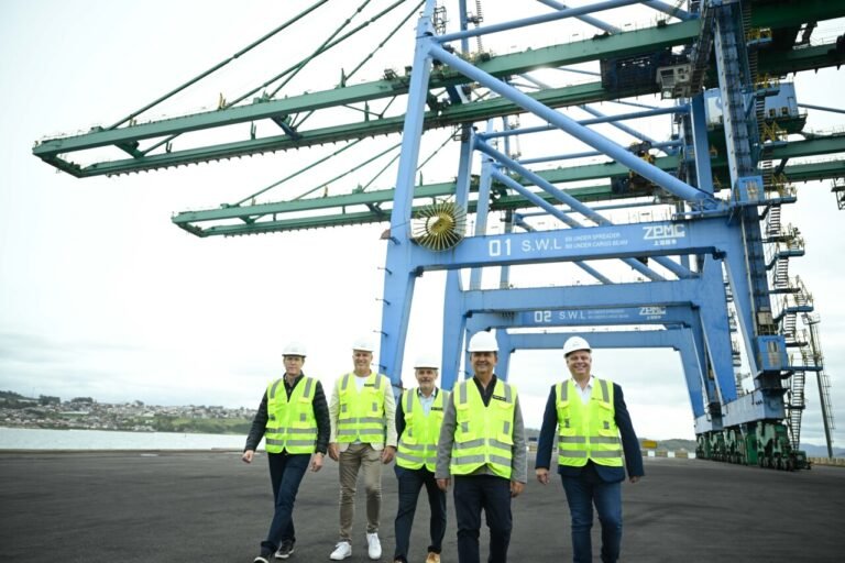 Jorginho Mello anuncia R$ 14 milhões em obras no Porto de Imbituba