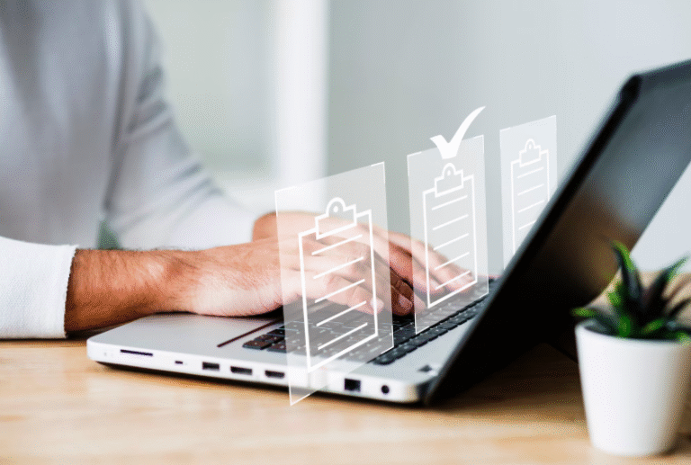 Gestão documental inteligente: como transformar papel acumulado em produtividade e segurança