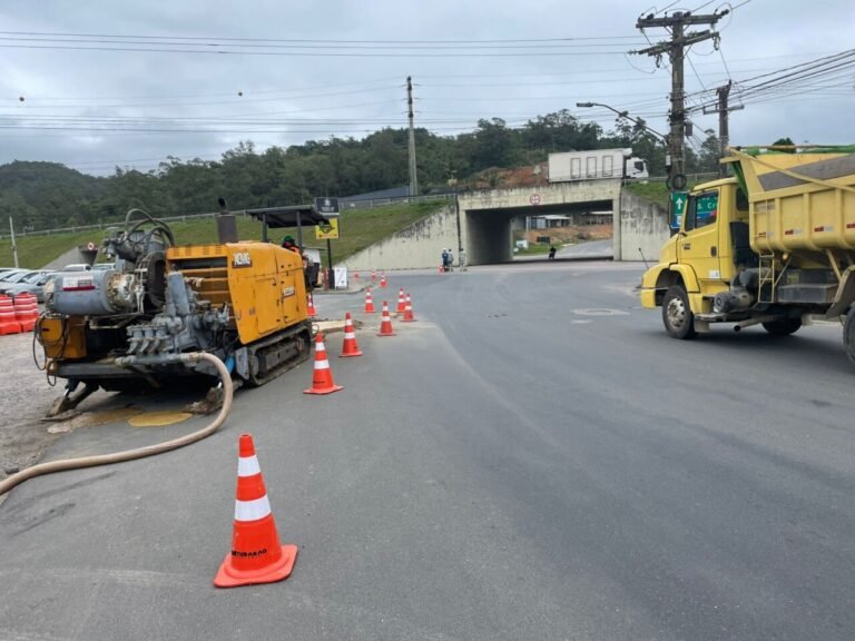 Obra de interligação de rede no Sertão dos Corrêas beneficia 600 famílias