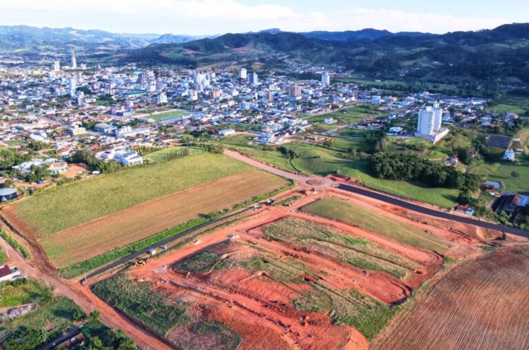 Alto das Mansões eleva padrão de moradia em Braço do Norte com exclusividade e segurança