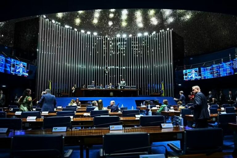 Pelo Estado – Com aprovação de PL, SC ganhará mais 4 representantes em Brasília