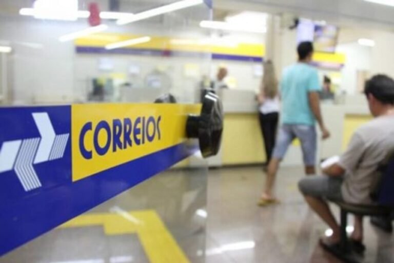 Agências dos Correios oferecem consulta de descontos do INSS: veja como e onde fazer