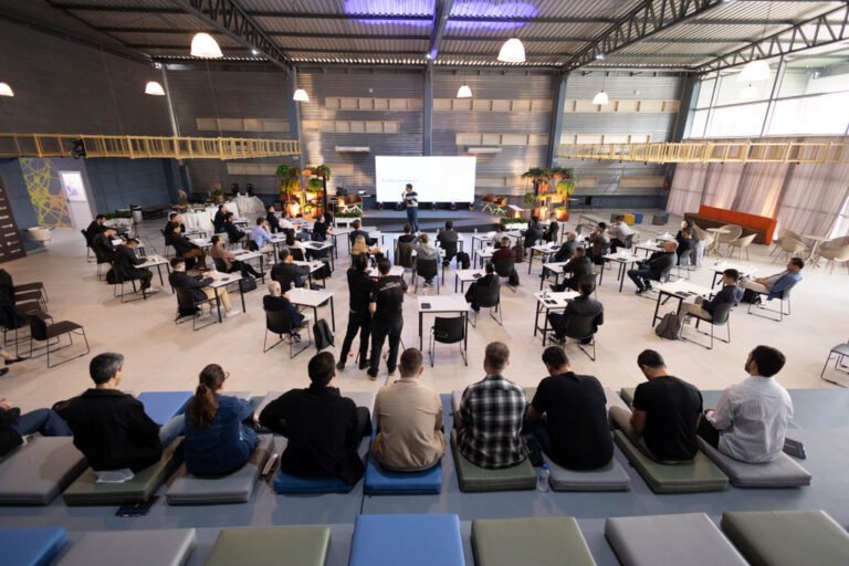 Evento internacional conecta empresas de inovação de Criciúma a mercados do Canadá e Alemanha