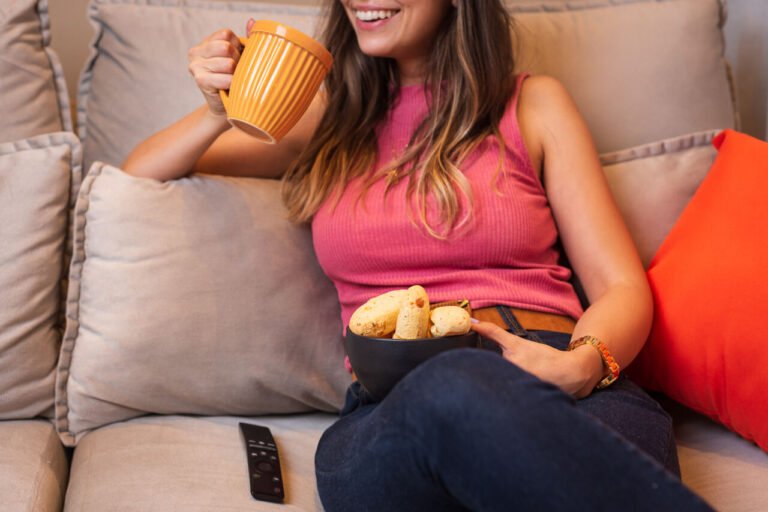 Pão de queijo sem glúten vira símbolo de acolhimento e segurança para celíacos
